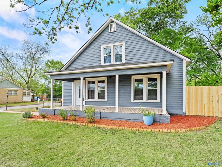 Property Photo:  201 Day Street SW  AL 35640 