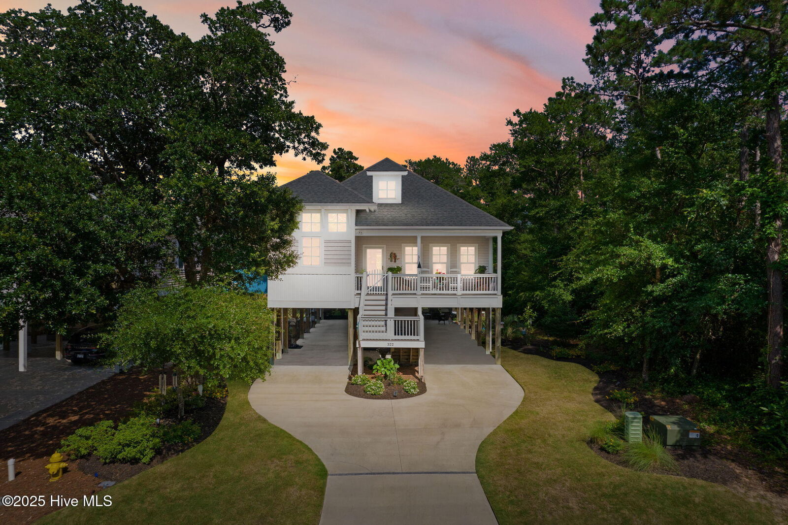 Property Photo:  322 NE 42nd Street  NC 28465 