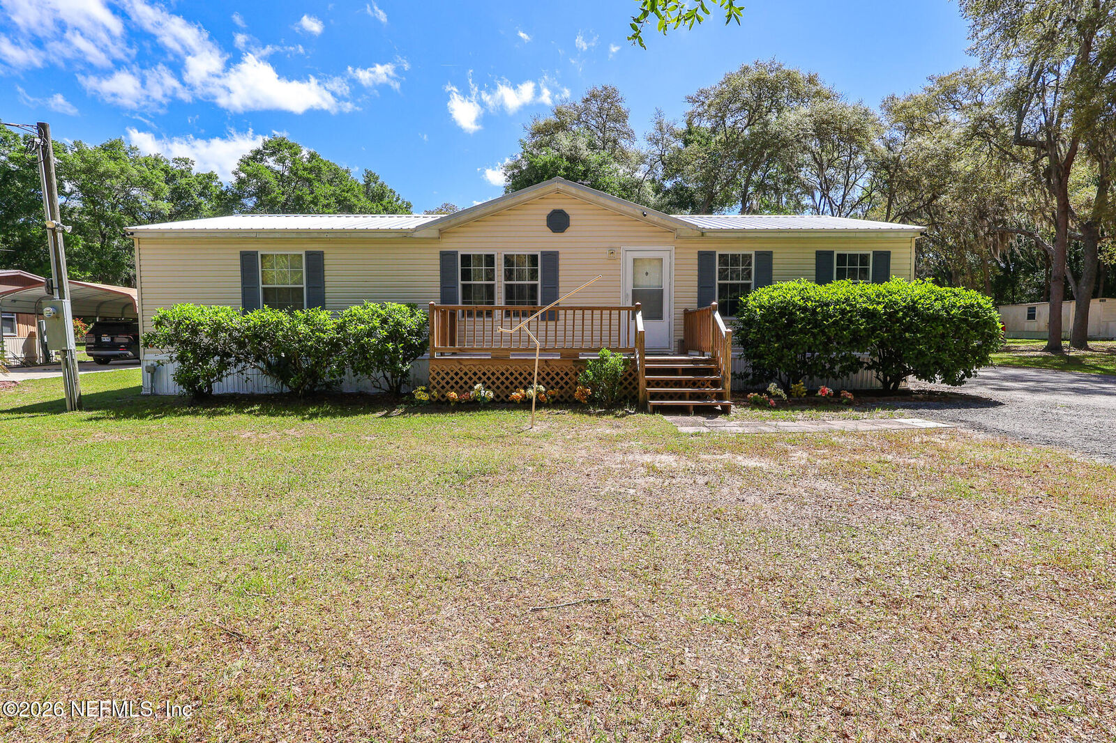 Property Photo:  124 Idlewood Acres Lane  FL 32181 