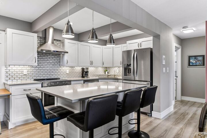 Property Photo:  5430 Three Points Boulevard 132  MN 55364 
