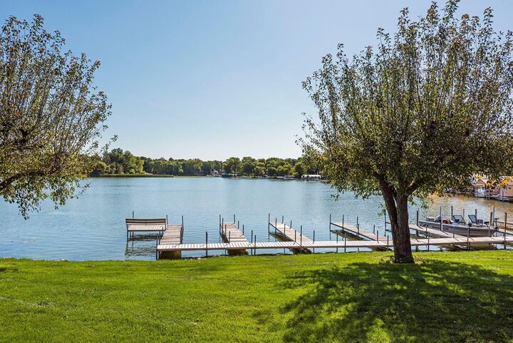 Property Photo:  5430 Three Points Boulevard 132  MN 55364 