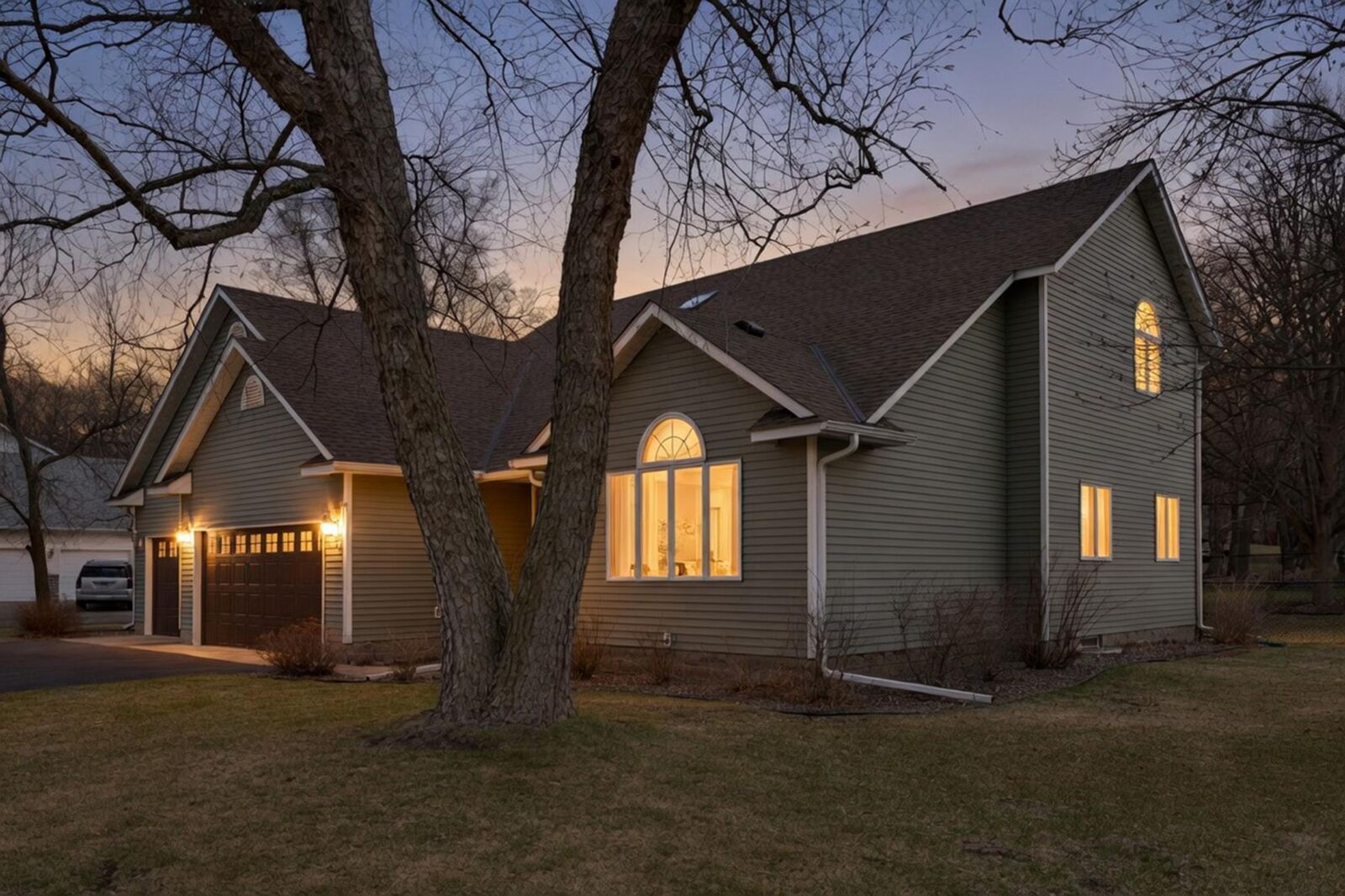Property Photo:  912 10th Avenue N  MN 56377 