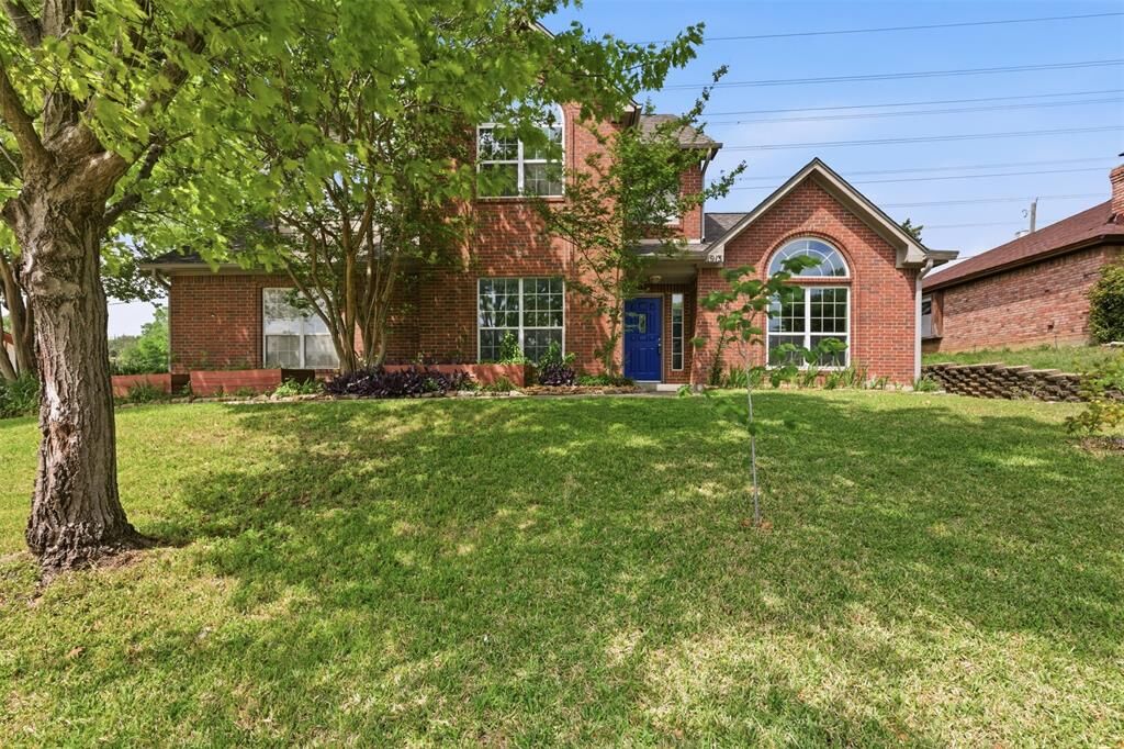 Property Photo:  1913 W Arbor Rose Drive  TX 75050 