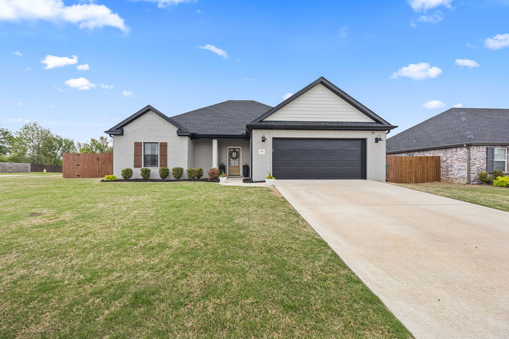 Property Photo:  1275 Giulia Avenue  AR 72762 