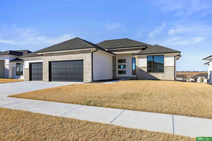 Property Photo:  5420 N 213th Street  NE 68022 