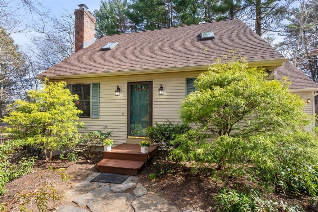 Property Photo:  14 Emily Ln  MA 01060 