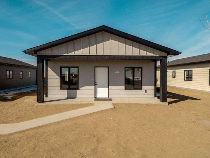 Property Photo:  7042 48 Street  AB T1G 0G7 