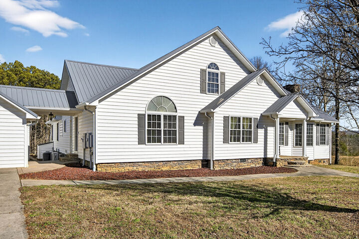 Property Photo:  3195 Ladd Springs Road SE  TN 37362 