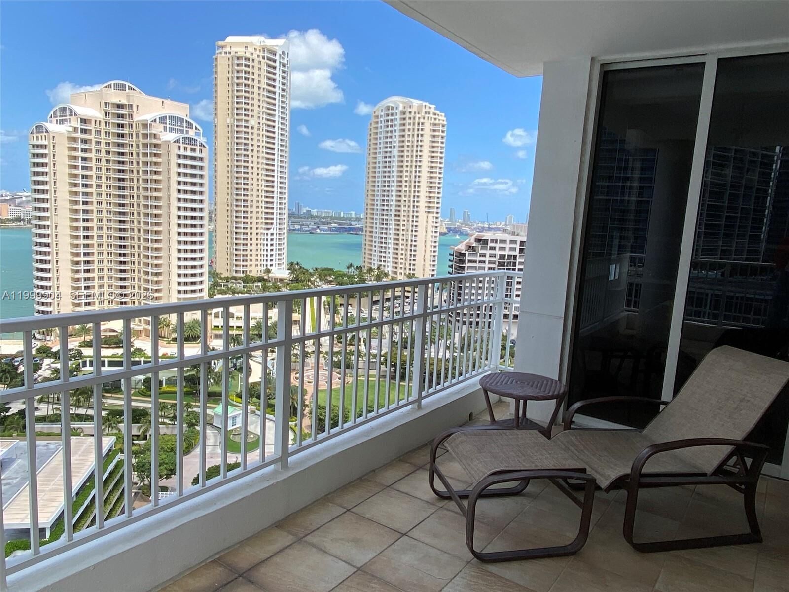 Property Photo:  701 Brickell Key Blvd 2104  FL 33131 