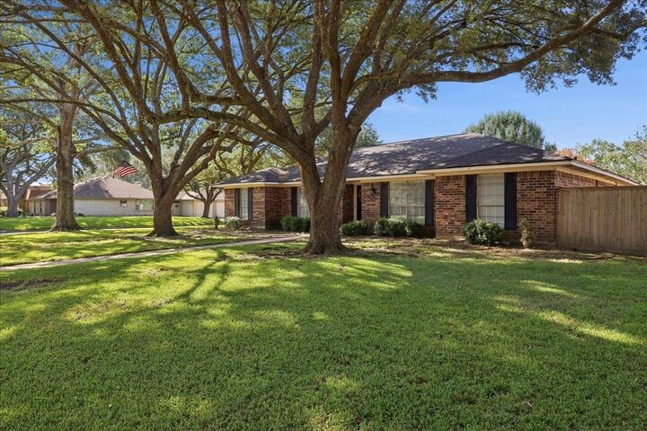 Property Photo:  5925 Longwood St.  TX 77707 