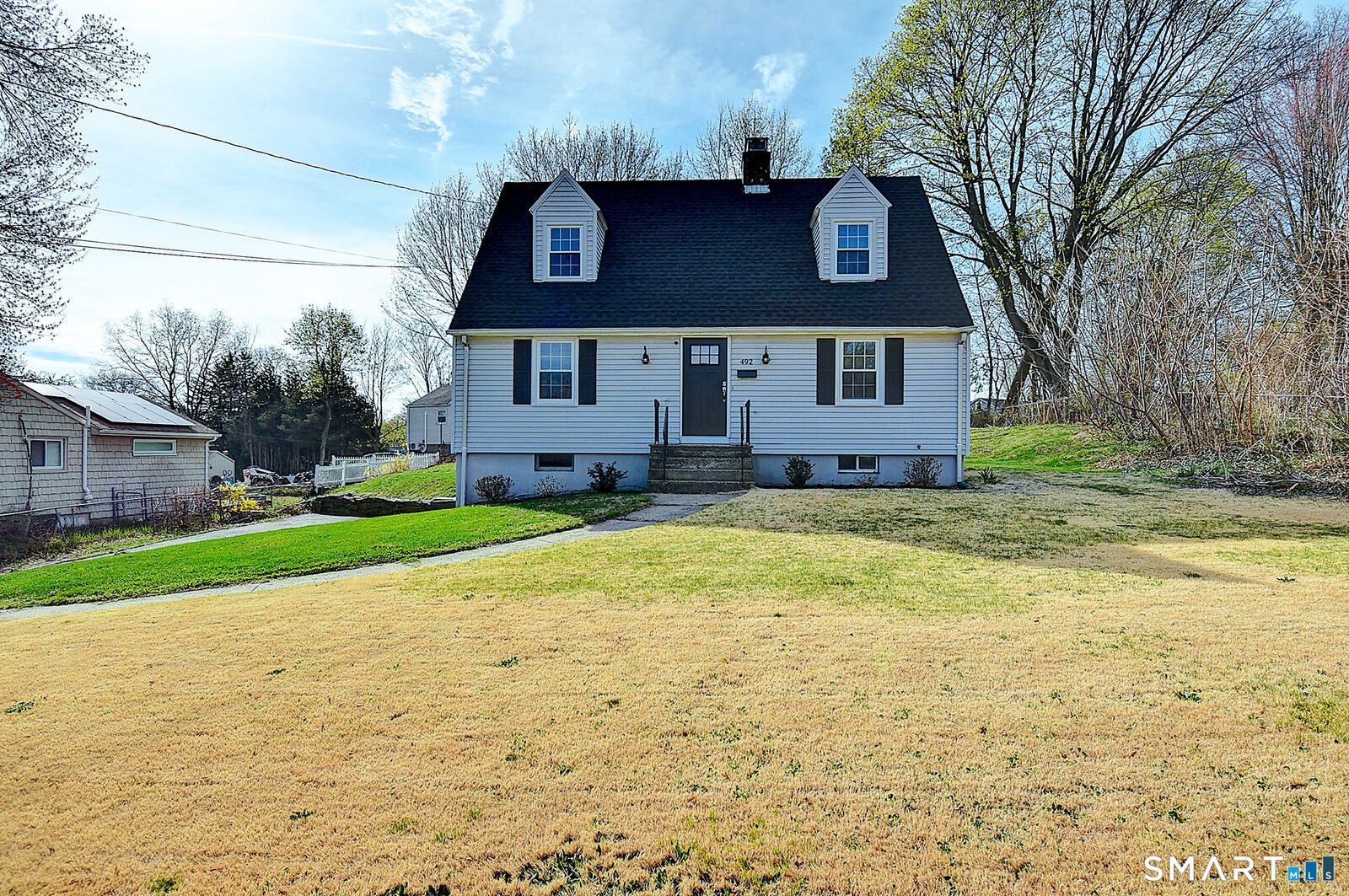 Property Photo:  492 Maple Street  CT 06109 