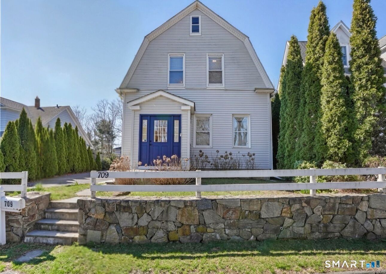 Property Photo:  709 Tunxis Hill Road  CT 06824 