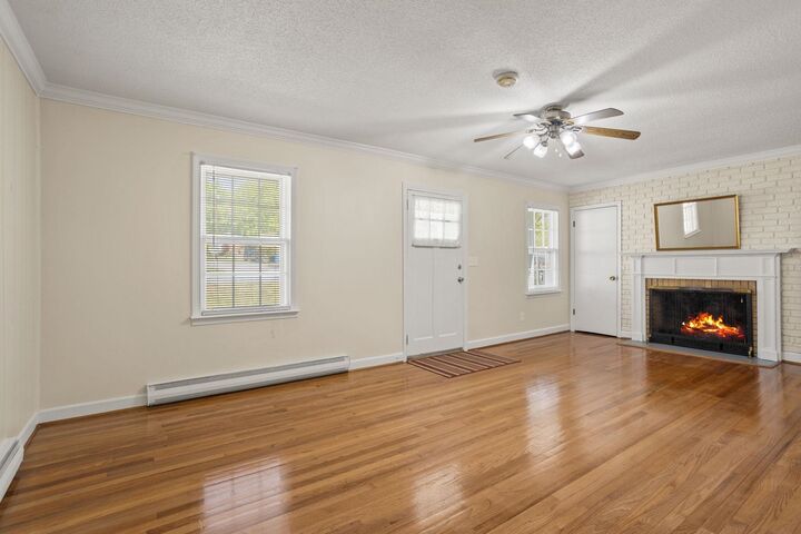 Property Photo: 206 Paris View Drive SC 29690