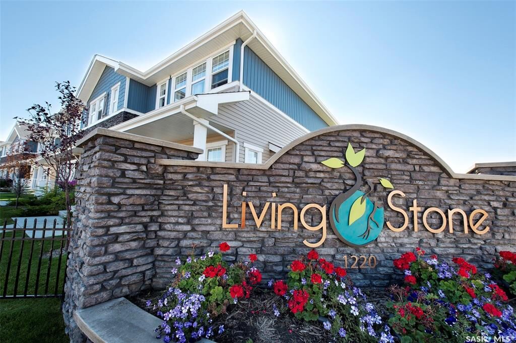 Property Photo: 1220 Pringle Way 227 SK S7T 0V4