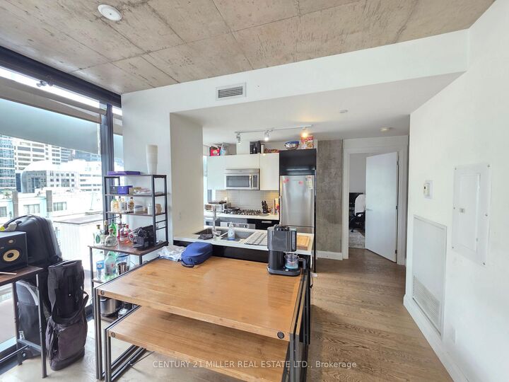 Property Photo:  224 King Street W 903  ON M5V 0A6 