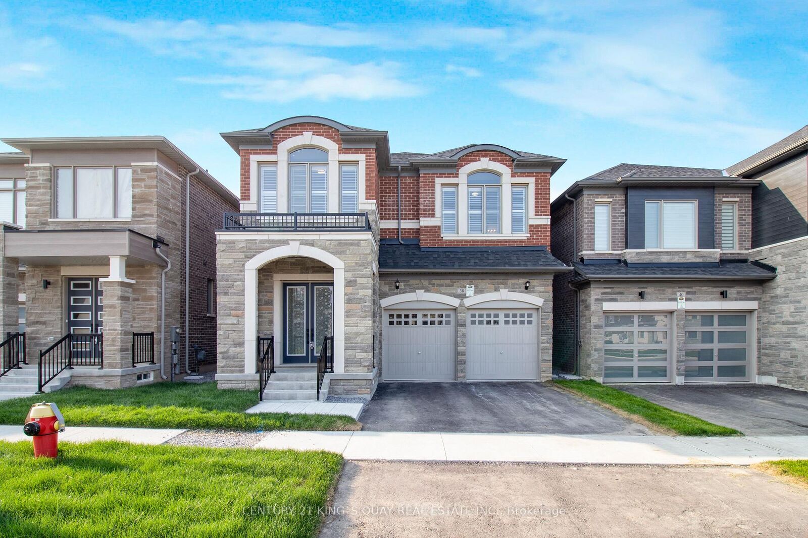 Property Photo: 38 Tipp Drive ON L4E 1J3