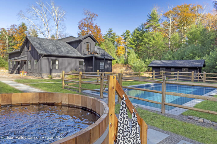 Property Photo:  130 Cedar  NY 12446 