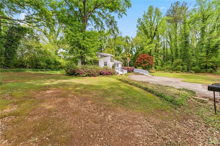 Property Photo:  1412 Forest Lane  SC 29621 