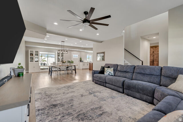 Property Photo: 3009 S Edgewater Ln UT 84075