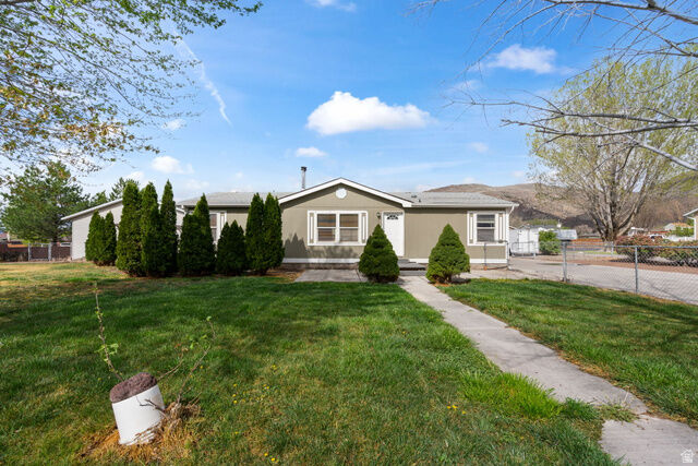 Property Photo:  115 N 350 E  UT 84724 