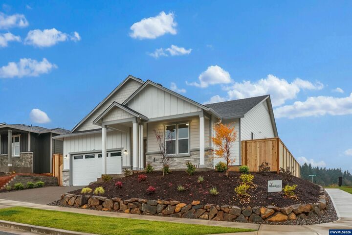 Property Photo: 705 Emily Grace Ln SE OR 97306