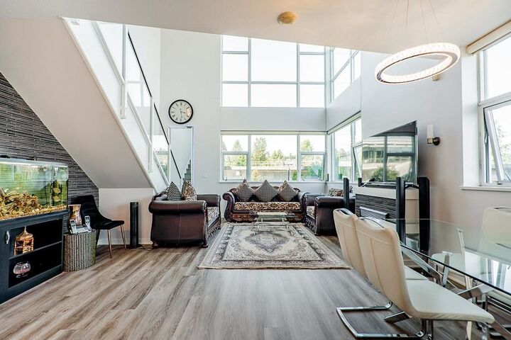 Property Photo: 2225 Holdom Avenue 304 BC V5B 0A1