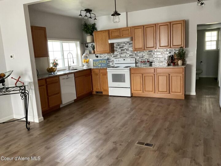 Property Photo:  3721 N Chase Rd  ID 83854 