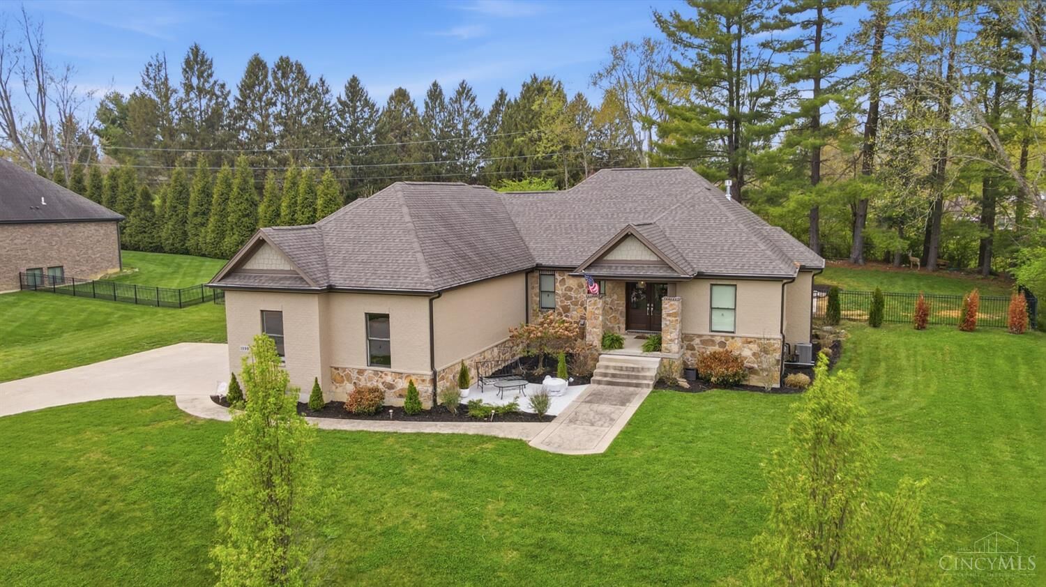 Property Photo: 1599 Fox Trail OH 45305