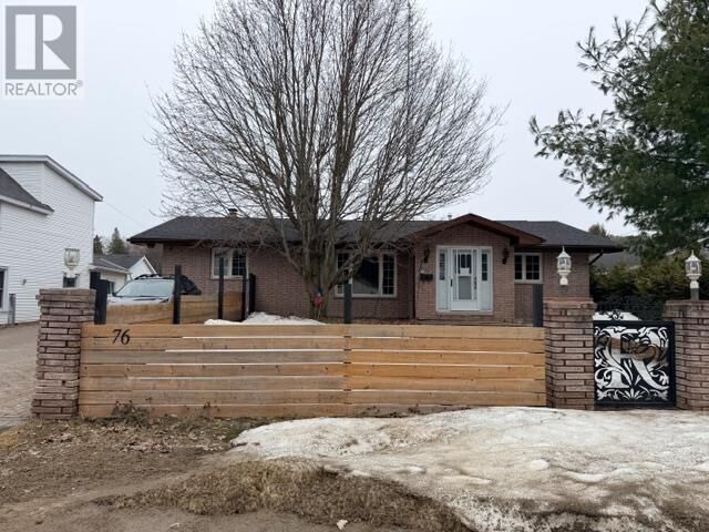 Photo de la propriété:  76 Huron Ave  ON P0R 1B0 