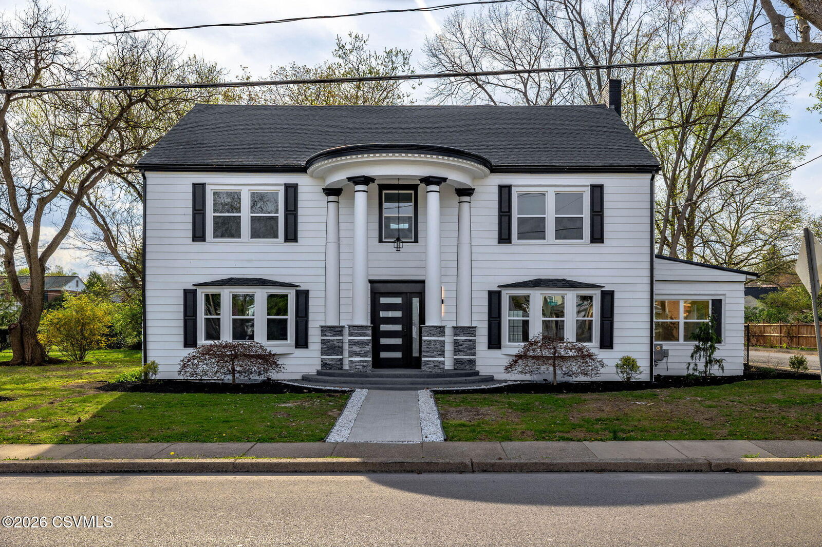 Property Photo:  98 Broad Street  PA 17870 