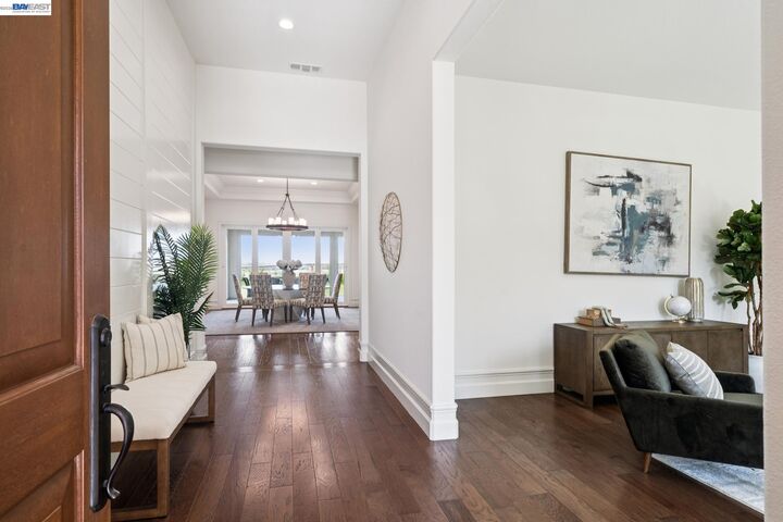 Property Photo:  2383 Silver Oaks Ln  CA 94566 