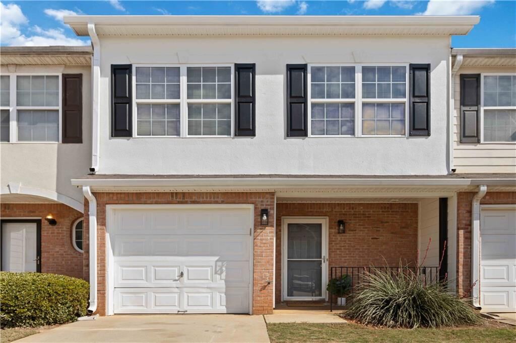 Property Photo:  702 Georgetown Court  GA 30236 