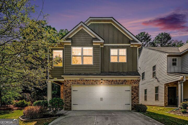 Property Photo:  4987 Rapahoe Trail  GA 30349 