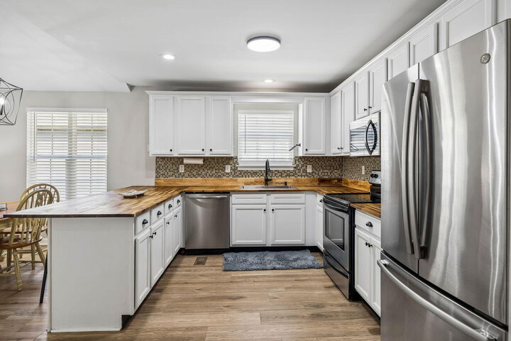 Property Photo: 3784 Kellys Ferry Road TN 37419