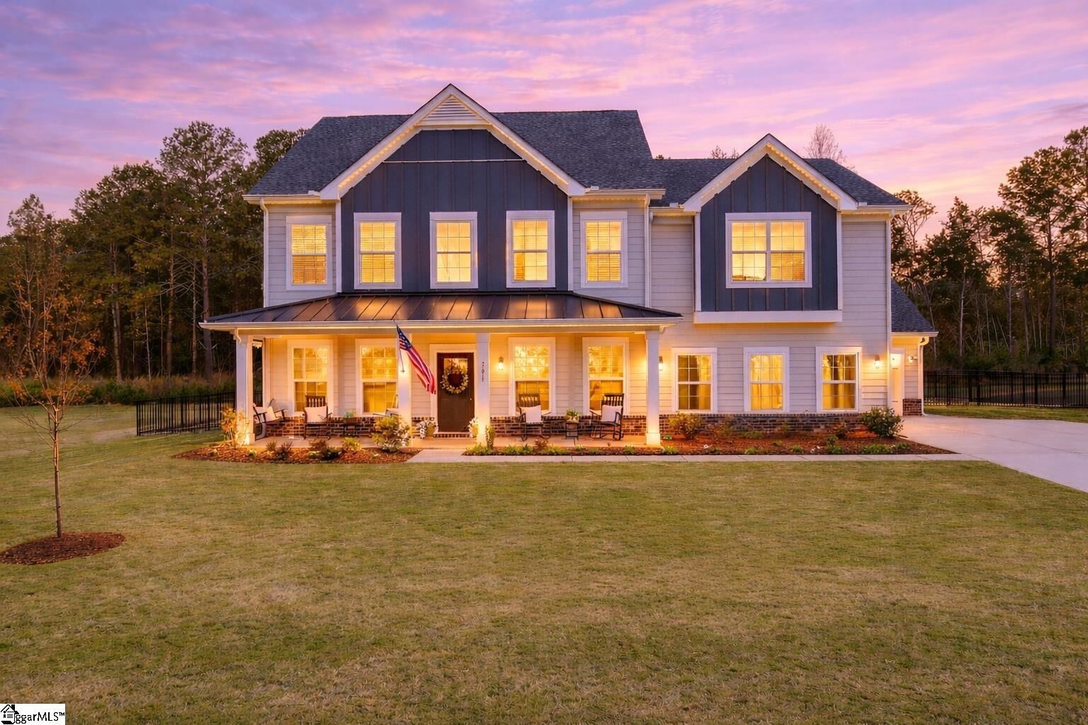 Property Photo: 206 Riverland Way SC 29651
