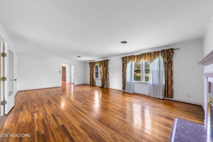 Property Photo:  5320 E Sunset Rd  TN 37914 