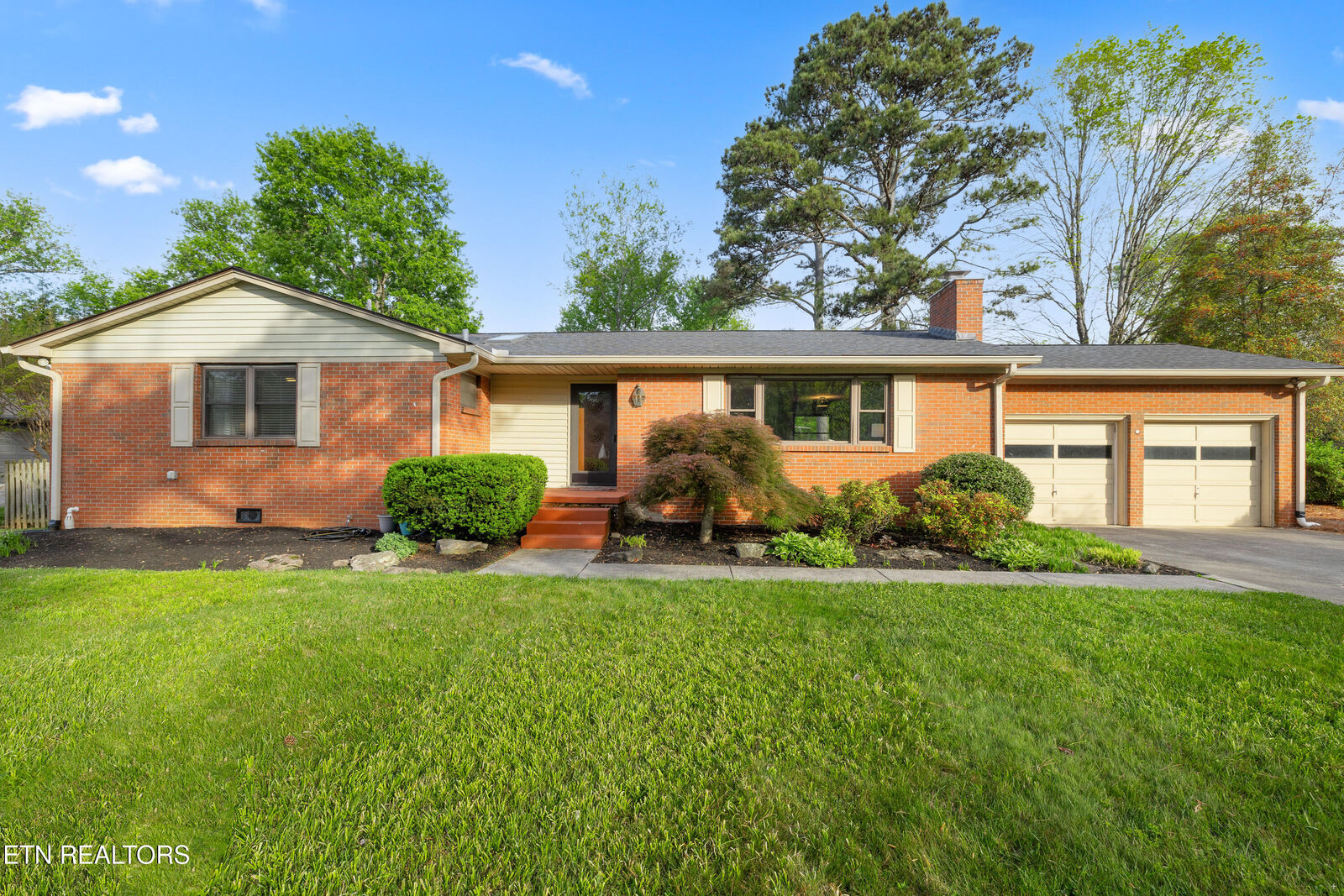 Property Photo:  6835 Dorchester Drive  TN 37909 