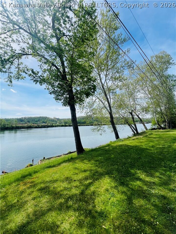 Property Photo:  338 Davis Drive  WV 25159 