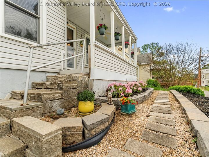 Property Photo:  218 Forest Circle  WV 25303 