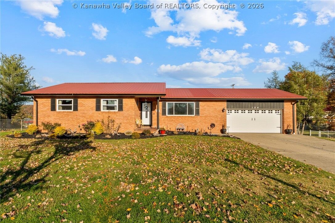 Property Photo:  104 Lynn Knolls  WV 25560 