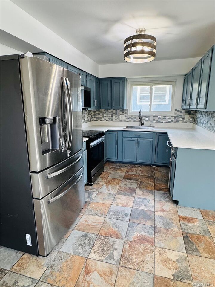 Property Photo:  231 Fir Grove Road  NY 11779 
