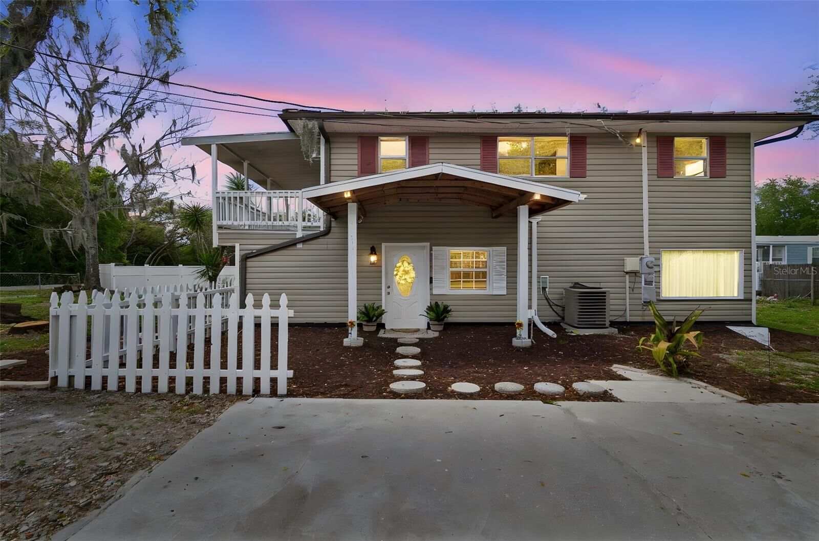 Property Photo:  11945 Wanda Avenue  FL 34654 