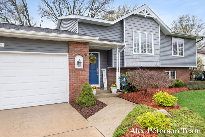 Property Photo:  11154 Autumn Drive  MI 49464 