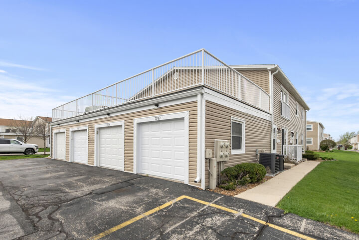 Property Photo:  7934 164th Place 7934  IL 60477 