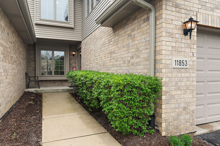 Property Photo:  11853 Sterling Drive  IL 60467 