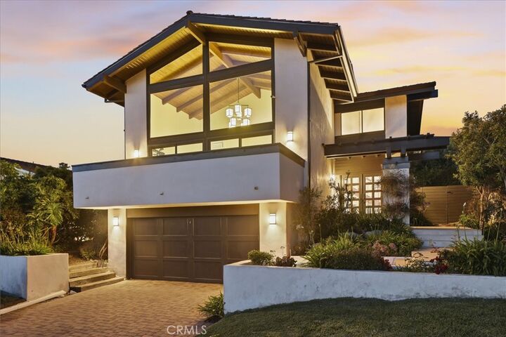 Property Photo:  2932 Via Alvarado  CA 90274 