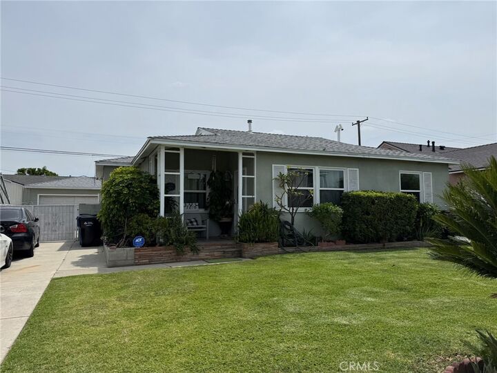 Property Photo:  7816 Clive  CA 90606 