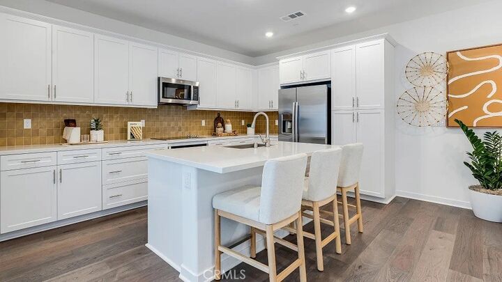 Property Photo:  1360 Thunderbolt Lane  CA 92376 