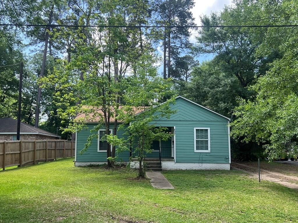 Property Photo:  807 Jordan Avenue  TX 75904 