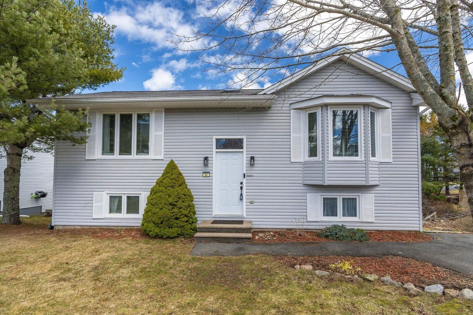 Property Photo:  82 Governors Lake Drive  NS B3T 1A5 